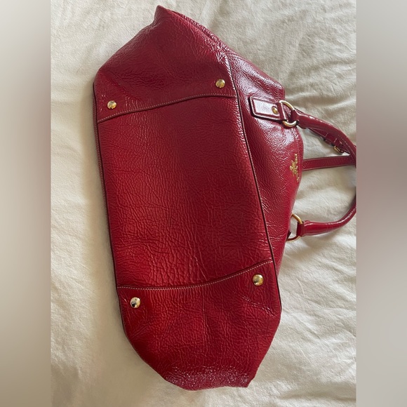 Prada red patent leather bag 🌶️ - Picture 6 of 14